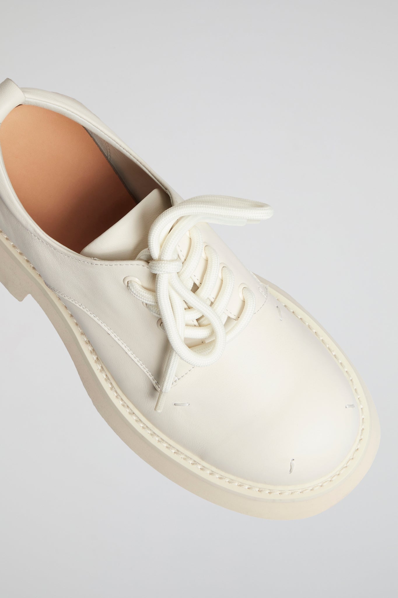 DUMIST KOREA FULL WHITE SHOES