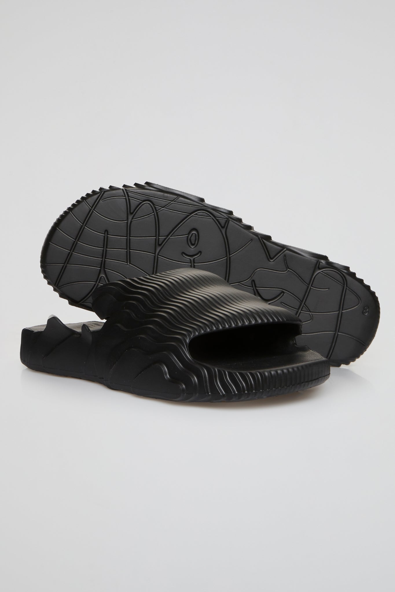 DEEP SEA BLACK NAMI SLIDES - THE AURACLES