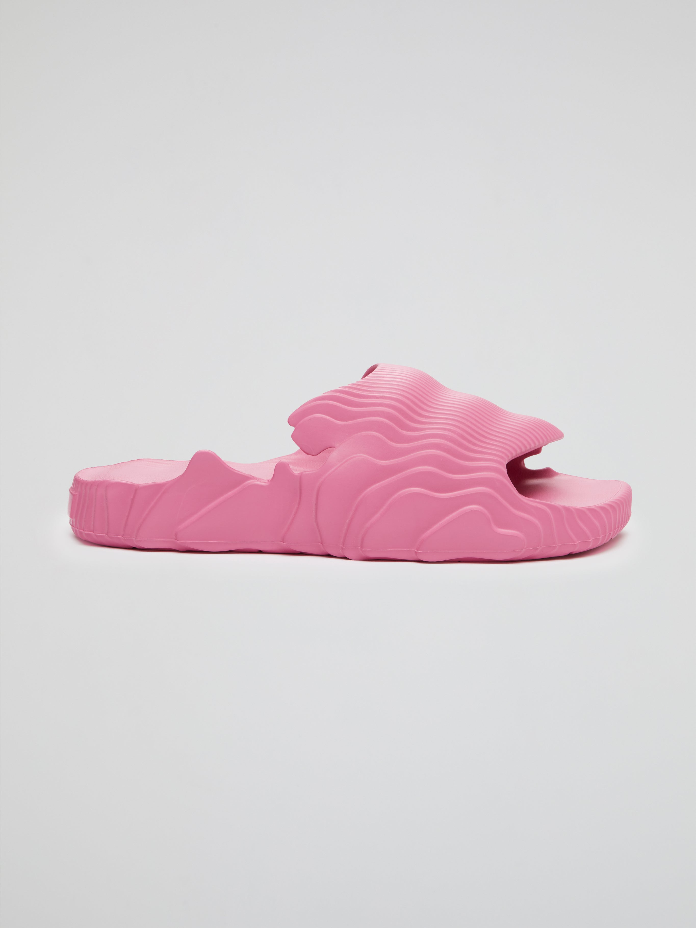 THE VALENTINE PINK NAMI SLIDES - THE AURACLES