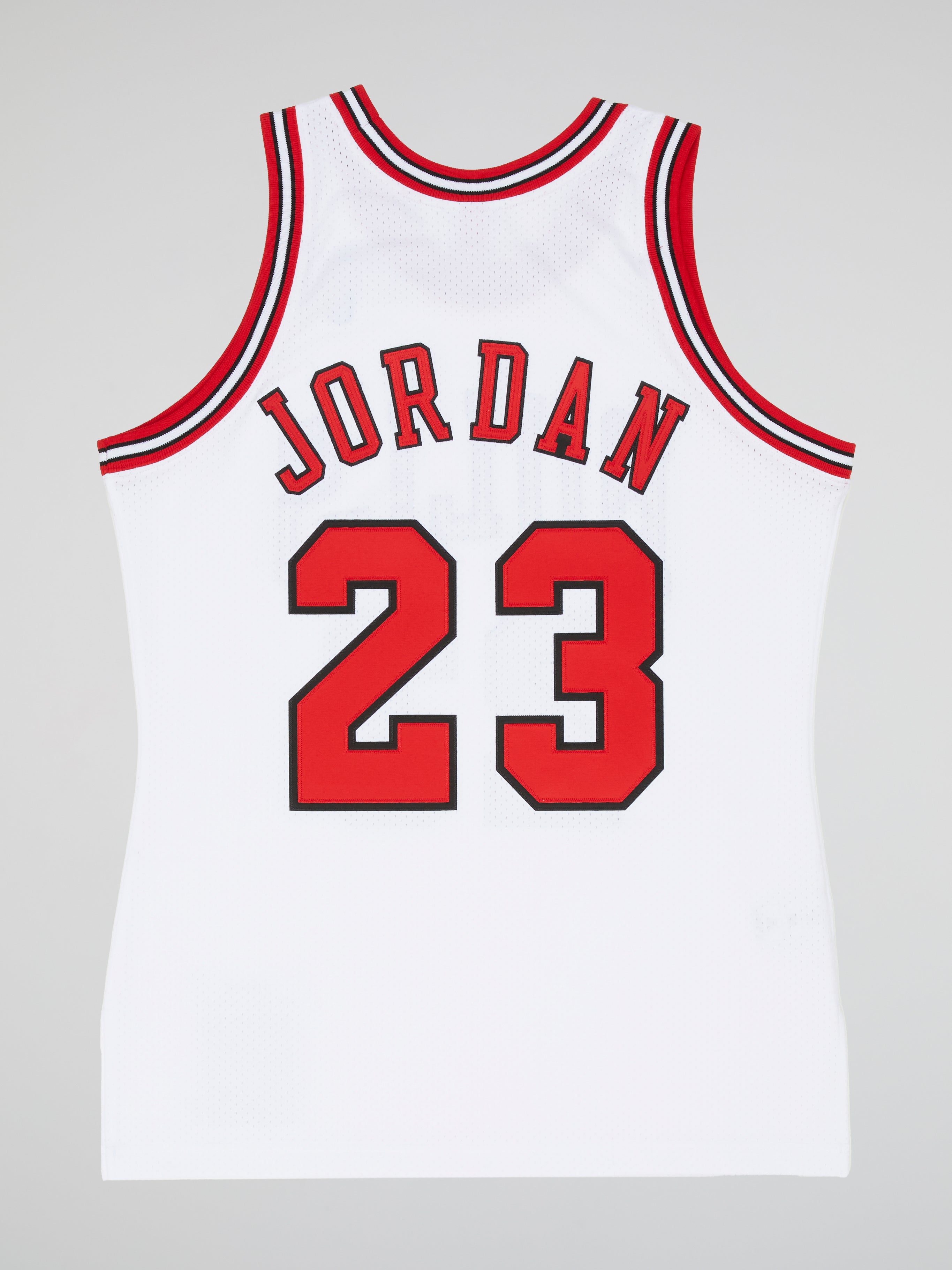 Mitchell & Ness Authentic AWAY Jersey Chicago Bulls 1995-96 Michael Jordan